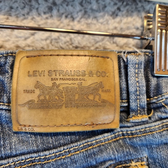 Levis Jeans Womens 14 Blue Denim Cotton Stretch Mid Rise Straight Leg 5 Pockets - Picture 12 of 16